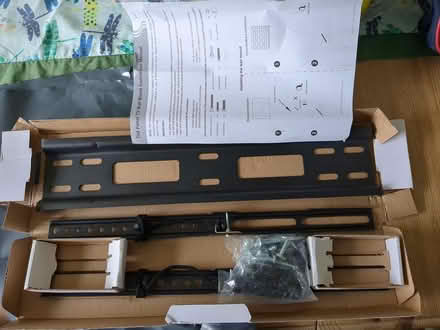 Photo of free Flat panel tv wall mount (SG14 Bramfield) #1