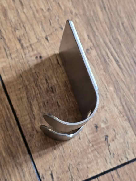 Photo of free Self-Adhesive Wall Hooks (4x IKEA Skoghall + 3x Brushed St (Wapping E1W) #3