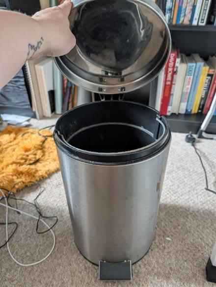 Photo of free Metal medium sized pedal bin (North shields NE29) #1
