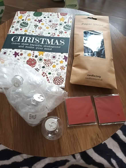 Photo of free Little christmas bundle (Hernebay CT6) #1