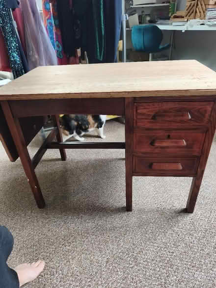 Photo of free Little desk (Presteigne LD8) #1
