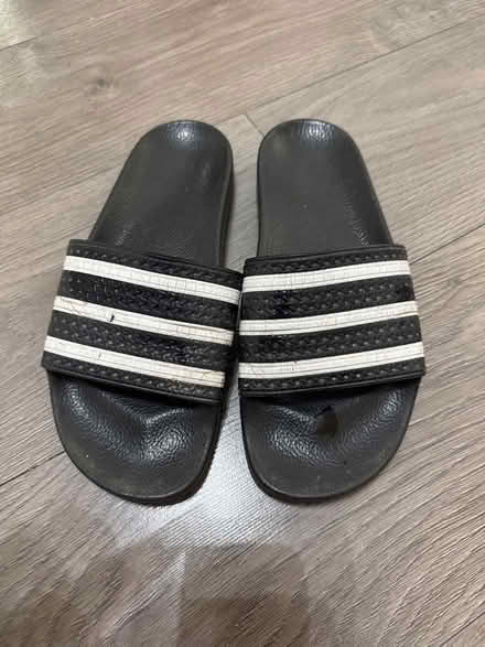 Photo of free used shoes and slippers (UB7, West Drayton, Hillingdon) #2