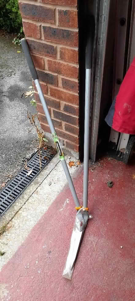 Photo of free Gwellau gardd / Garden shears (Bangor LL57) #1