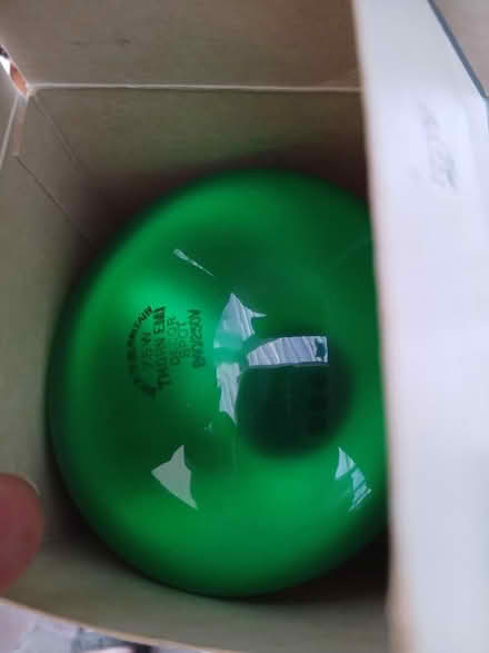 Photo of free 75w green bulb with screw fitting E27 and R63 reflector bulb (Chelsfield BR6) #2