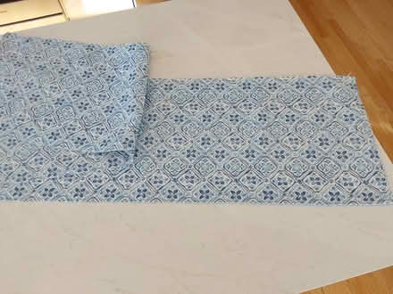 Photo of free Table Runner (K2A 0G7) #1
