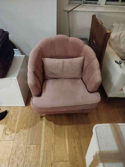 Photo of free pink upholstered armchair (Hampstead NW3) #2