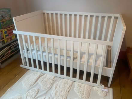 Photo of free IKEA SUNDVIK baby cot/ toddler bed (Near Thornhill square N1) #4