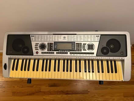 Photo of free Electric Music Keyboard Piano (Central Harlem) #4