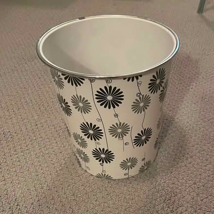 Photo of free Waste paper basket (Alta vista / riverside) #1