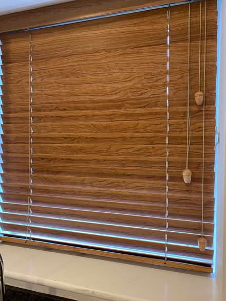 Photo of free Wood Venetian blind (Alstone GL50) #1