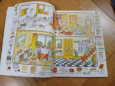 Photo of free Usborne 1000 words French (Moreton Hall BSE) #3