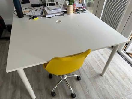 Photo of free Kinnarps desk (Chipperfield WD4) #1