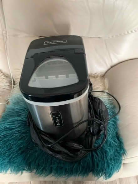 Photo of free Electric ice maker (Leasowe CH45) #1