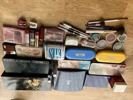Photo of free make up and accessories (Offerton SK2) #1