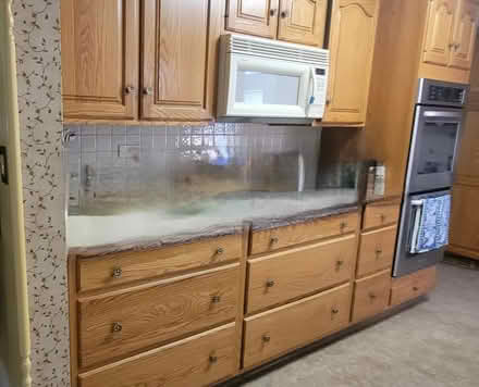 Photo of free Whirlpool MICROWAVE (Thornwood NY 10594) #3