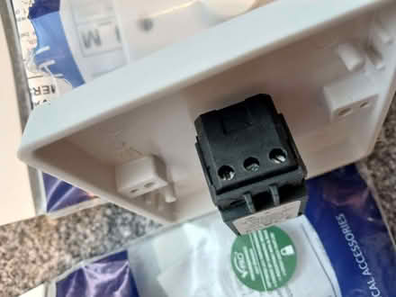 Photo of free 2 light switches (Chesham HP5) #3