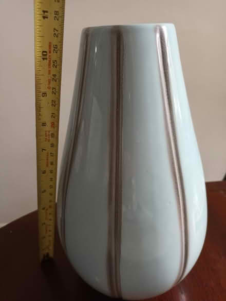 Photo of free Vase (York YO10) #2