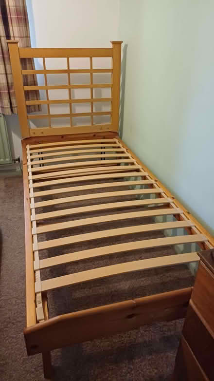 Photo of free Single bed base and headboard (Gedling NG4) #1