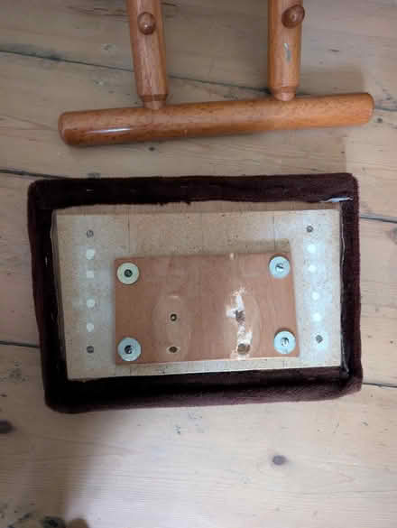 Photo of free Vintage kneeling chair (Levenshulme M19) #3