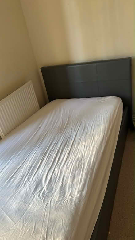 Photo of free Single ottoman bed (Nw95ze) #1