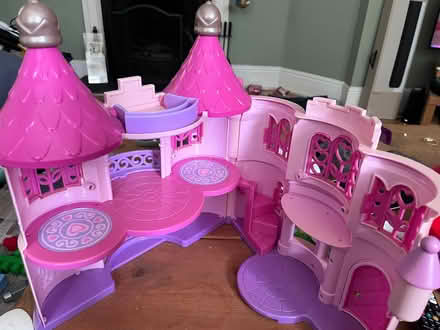 Photo of free Pink toy castle (University Area RG1) #2