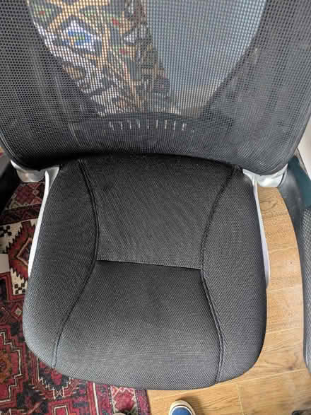 Photo of free Desk chair (Bonnyrigg EH19) #3
