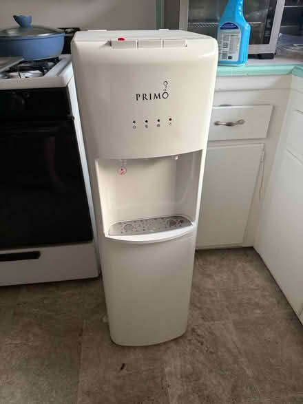 Photo of free Hot/cold water dispenser (90069) #2