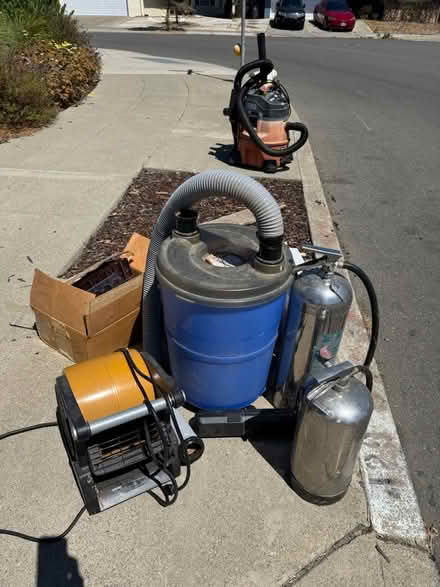 Photo of free Wet dry vac, sawdust catcher, etc (Alameda, crown memorial beach) #1