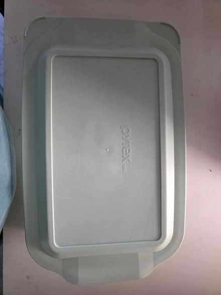 Photo of free Covered Pyrex (Middletown Historic District) #1