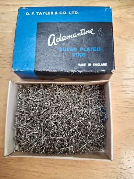 Photo of free A box of 15mm pins (Lightwater GU18) #1