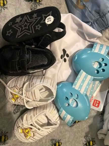 Photo of free New baby shoes & travel earmuffs (N42 Woodberry Down) #1