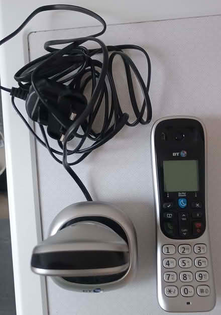 Photo of free BT Twin Phone set with answering phone machine (BT2600 Twin) (Barbourne WR3) #3