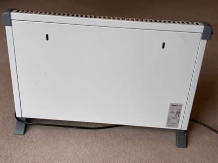 Photo of free De'Longhi freestanding electric convector heater (Great Boughton CH3) #3