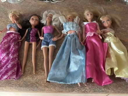 Photo of free Glamorous dolls (Sidley TN40) #1