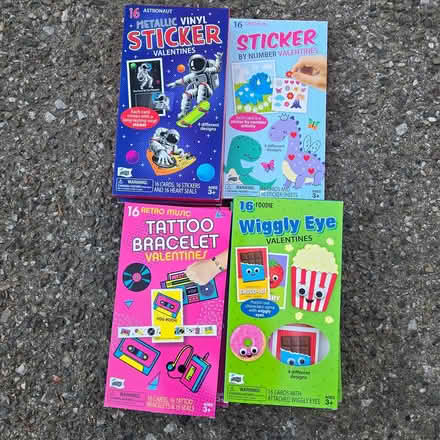 Photo of free Kids Valentines Card Packages (94041) #1