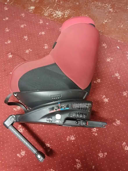 Photo of free Child's car seat (Copthorne) #2