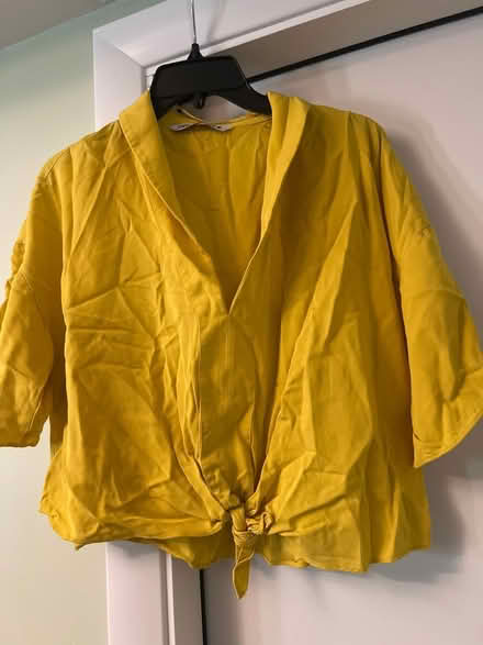 Photo of free Zara XS top (S Section) #1