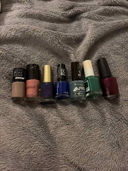 Photo of free Mixture of old nail varnishes (Park street st albans AL2) #1