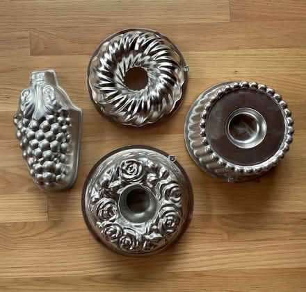 Photo of free 1960's jello molds (Rogers Park) #1