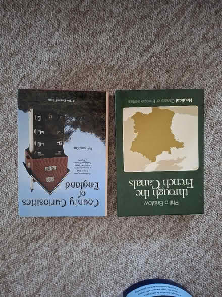Photo of free Travel books (Woodley RG5) #1