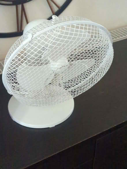 Photo of free Small desk top fan (Enfield EN3) #1