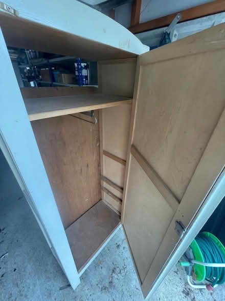 Photo of free Small vintage cupboard/wardrobe (Abingdon OX14) #2