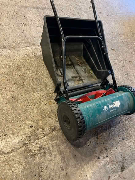 Photo of free Manual mower (Knaphill GU21) #1