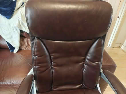 Photo of free Executive Office/Computer Chair (SK7 Hazel Grove) #4