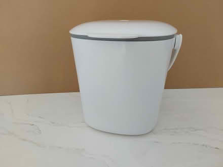 Photo of free Small Organics/Trash Pail (K2A 0G7) #1