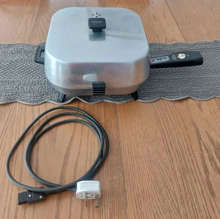 Photo of free Vintage Electric Fry Pan (Lawns SN3) #1