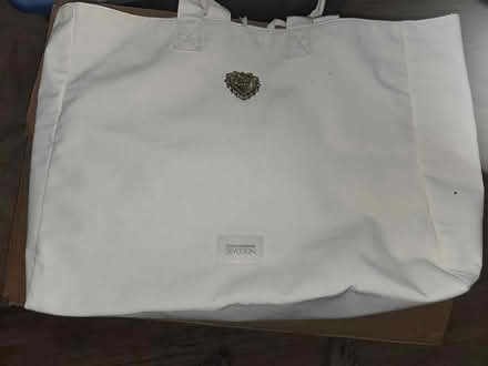 Photo of free Lightweight Dolce & Gabbana tote (Maple Leaf / Northgate) #1