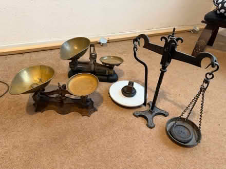 Photo of free Old weighing scales (Dagenham RM9) #1