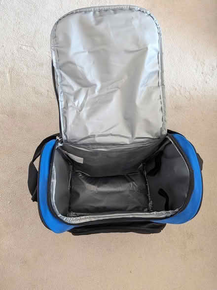Photo of free Cool bag - great condition (W5) #2