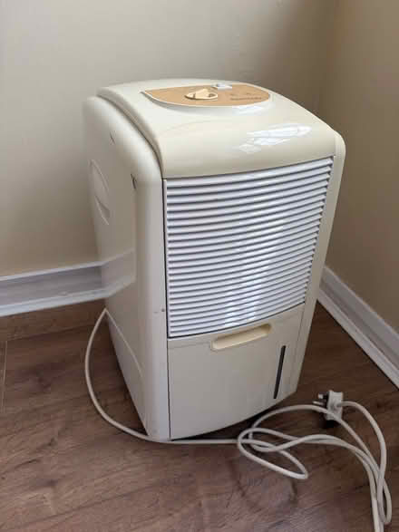 Photo of free Dehumidifier (Petts Wood BR5) #1